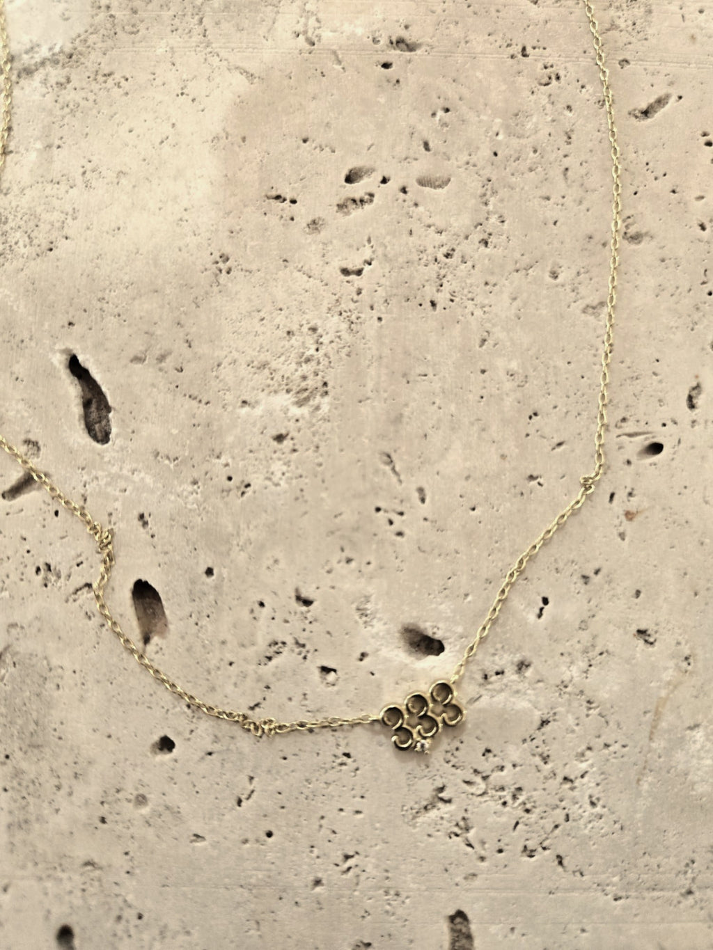 333 Angel numbers necklace - Support, growth and awakening