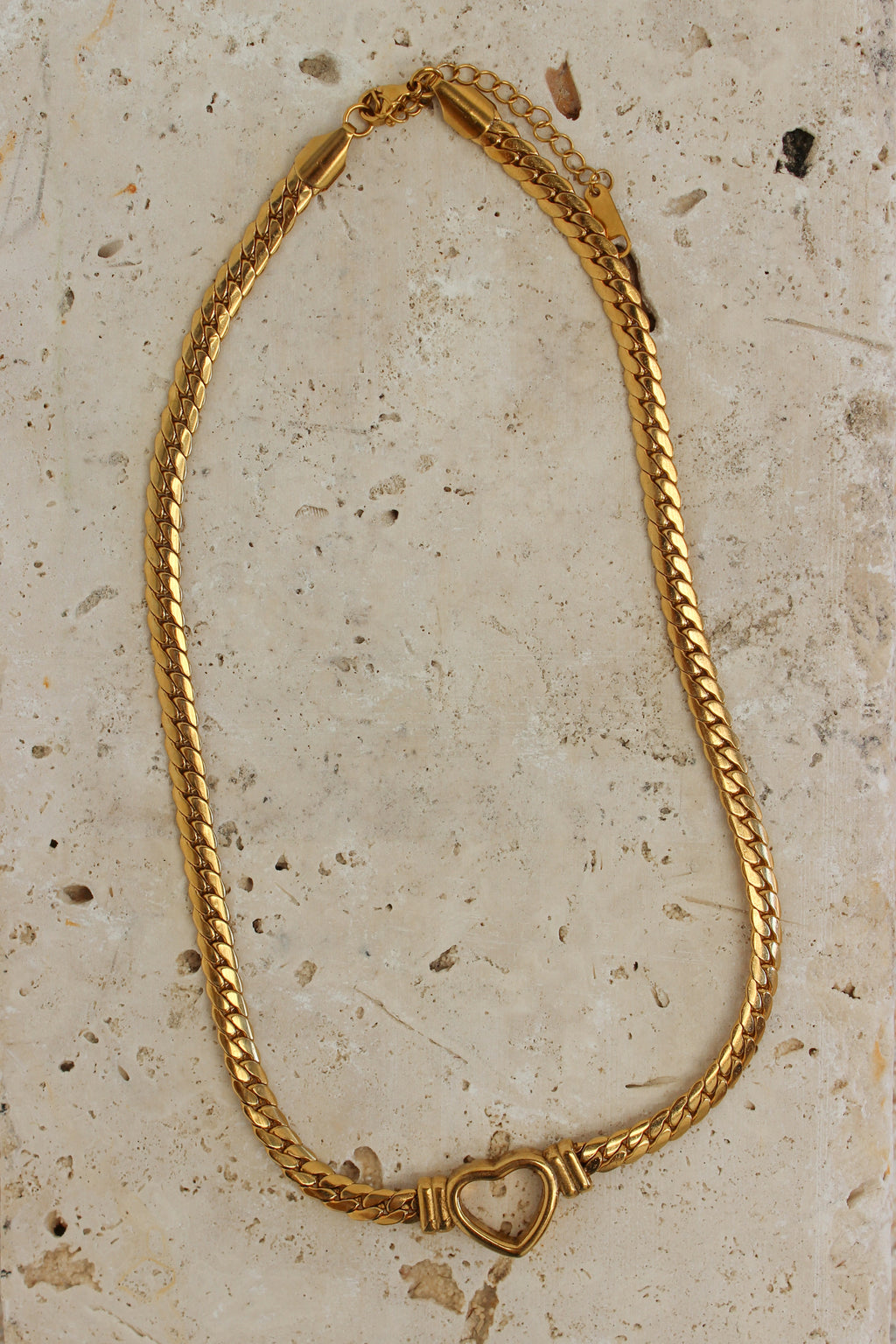 Amour Link heart necklace