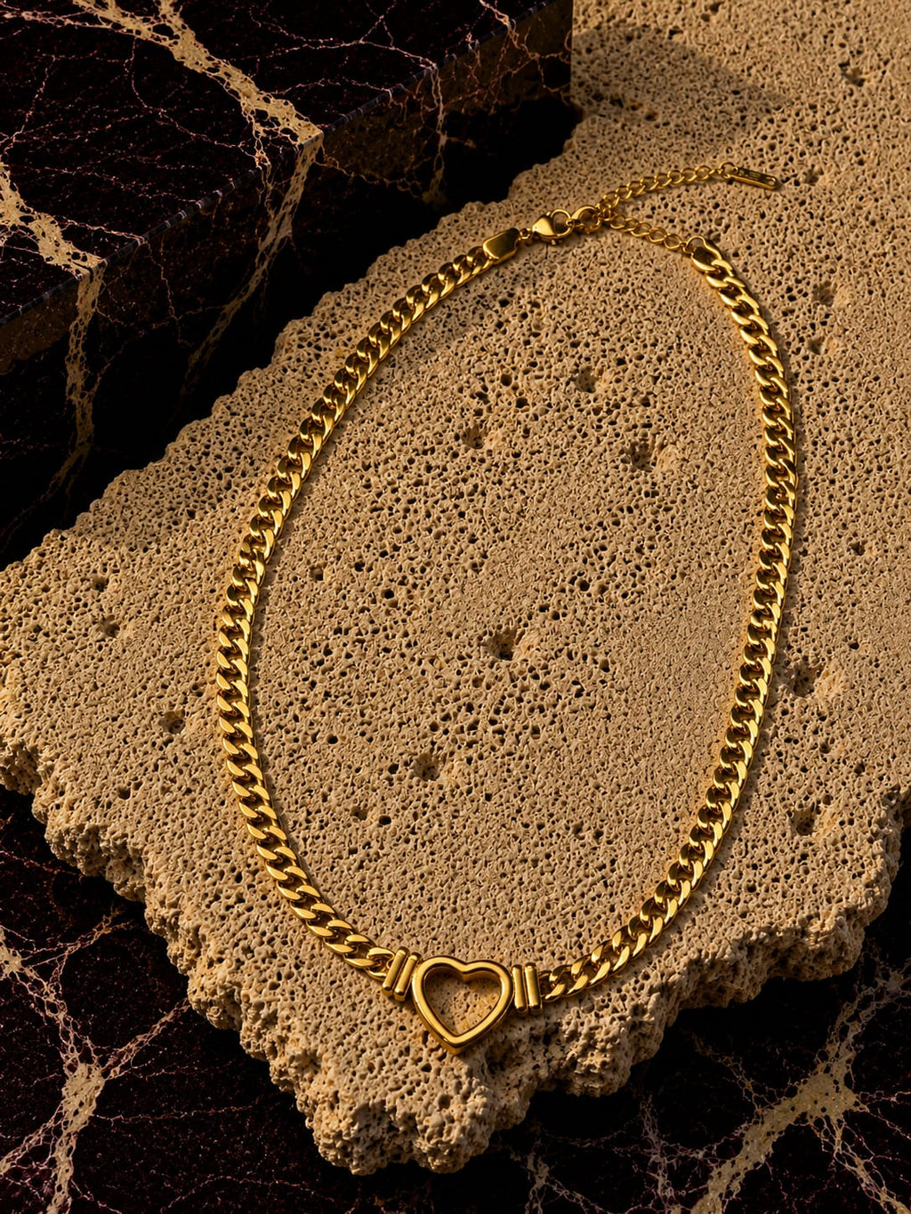 Amour Link heart necklace