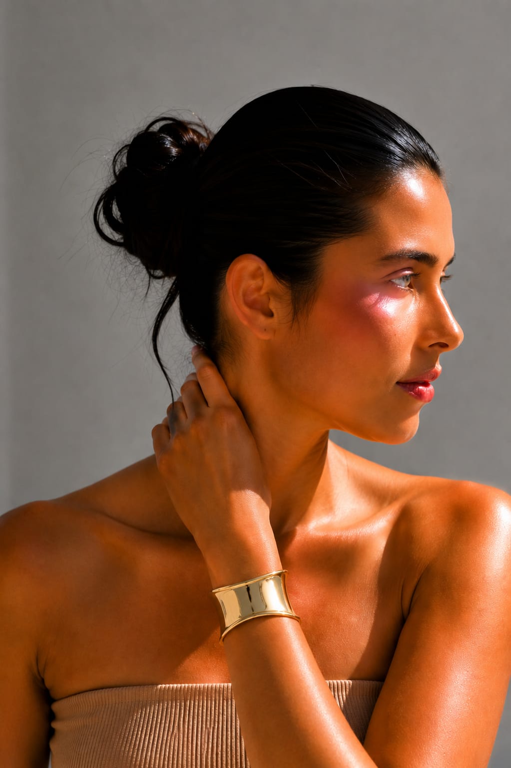 Contoured Arm Cuff