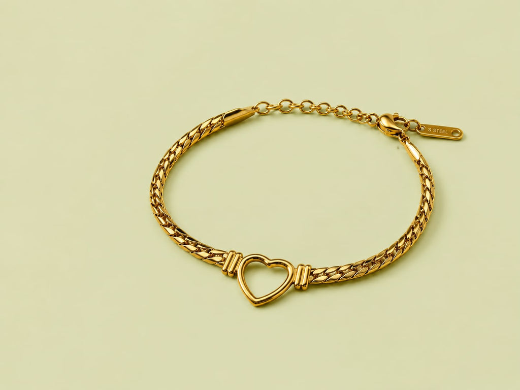 Amour Link Heart Bracelet
